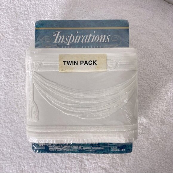 Vintage Inspirations White Textured Embossed Paintable Wallpaper Border Trim - Picture 11 of 11